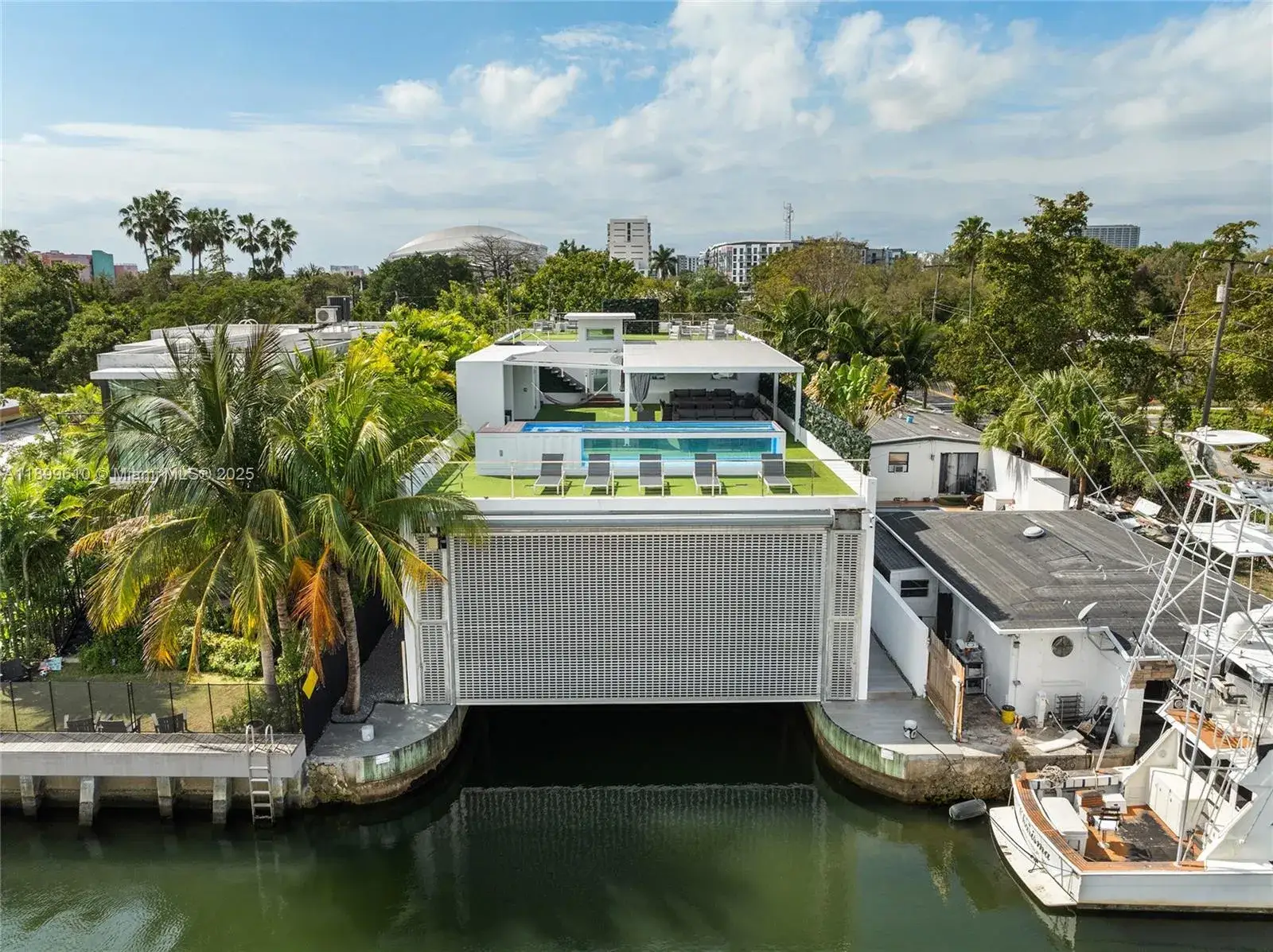 4 bedroom 5 bath Residential for sale at 641 NW 7th St Rd, Miami FL 33136