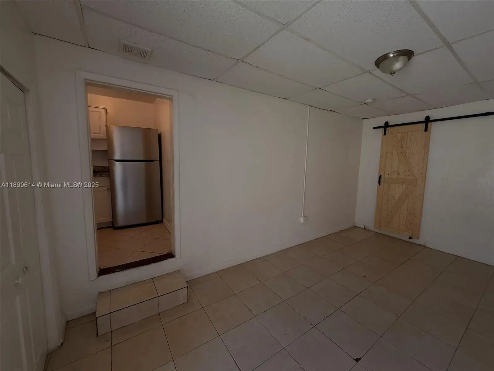 1 bath Residential Lease for rent at 1012 N 24th Ave # 2, Hollywood FL 33020
