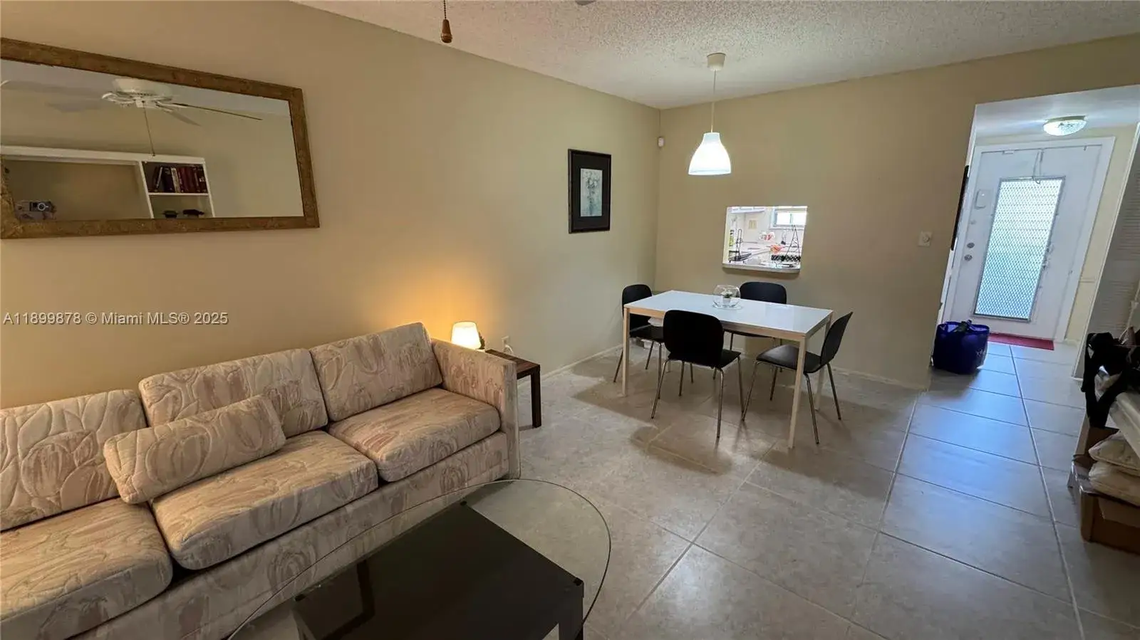 1 bedroom 1 bath Residential Lease for rent at 8280 Sunrise Lakes Blvd # 205, Sunrise FL 33322