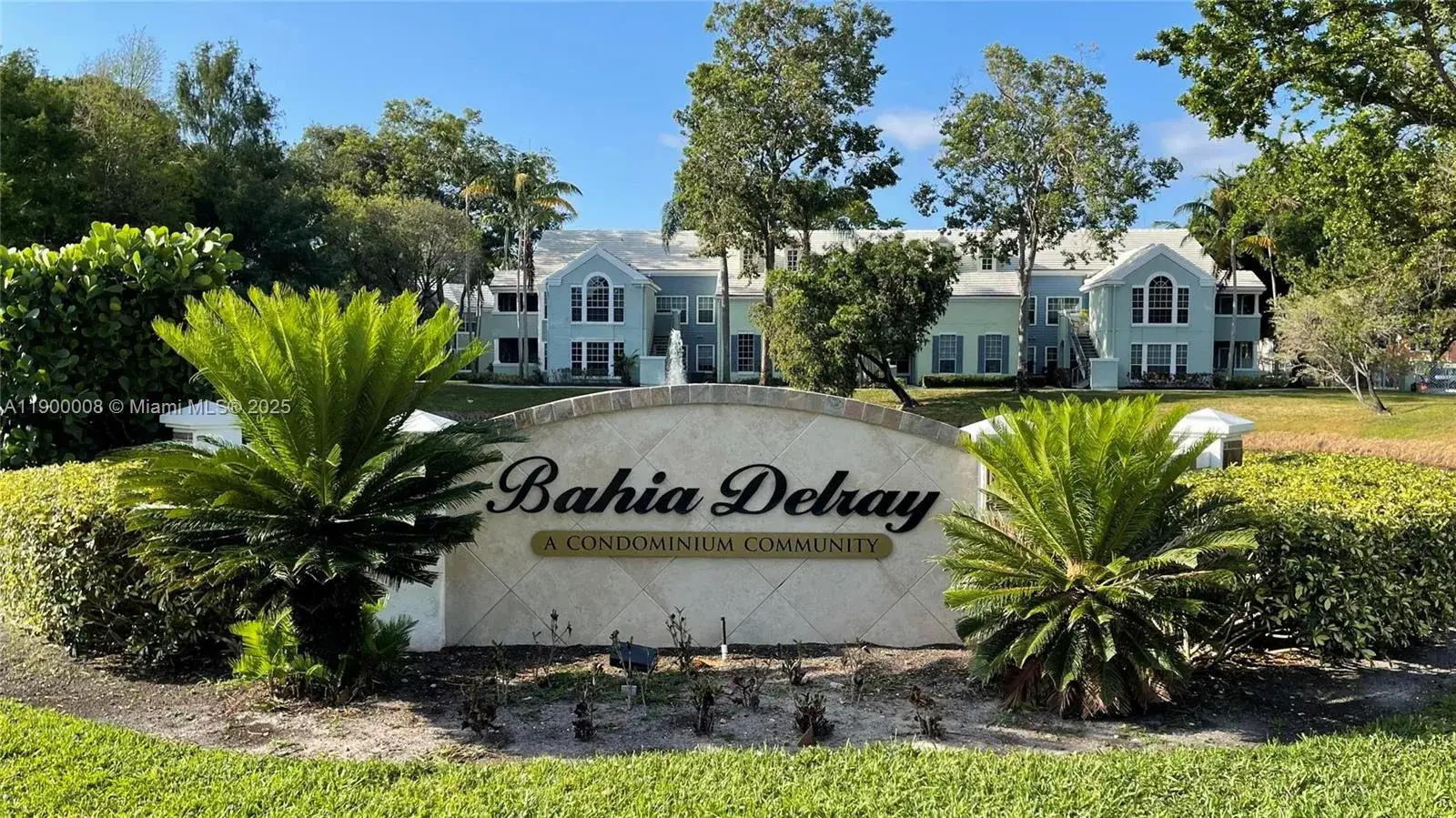 1 bedroom 1 bath Residential for sale at 1000 Crystal Way, Delray Beach FL 33444
