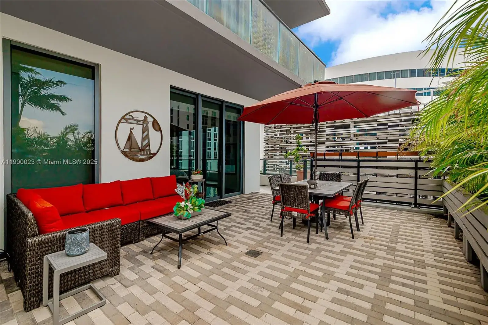 3 bedroom 3 bath Residential for sale at 2960 NE 207th St # 505, Aventura FL 33180