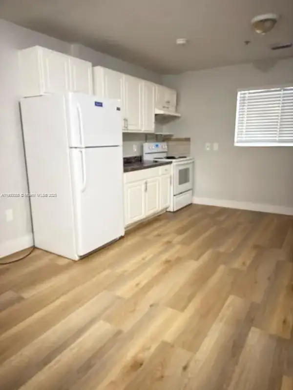 1 bedroom 1 bath Residential Lease for rent at 1930 SW 2nd St # 1, Miami FL 33135