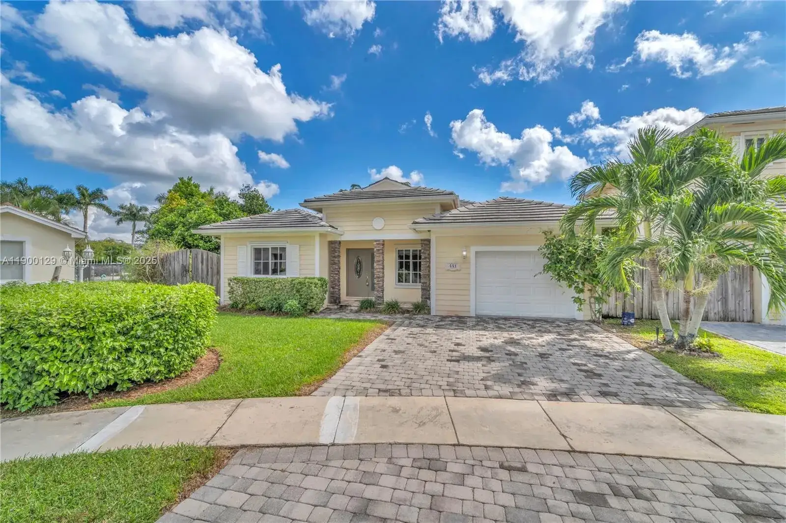 4 bedroom 3 bath Residential for sale at 441 SE 31st Ave, Homestead FL 33033