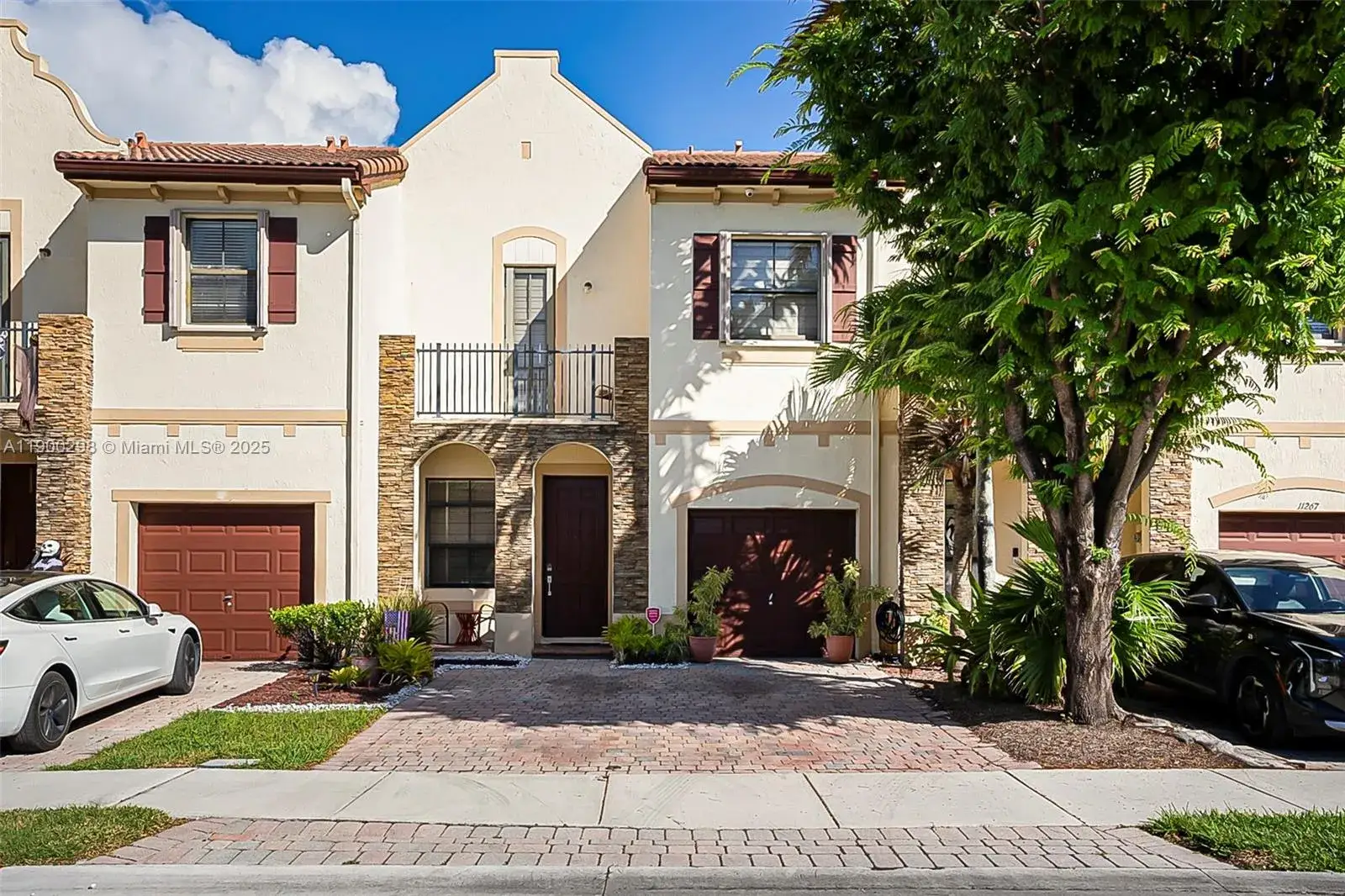 3 bedroom 2 bath Residential for sale at 11271 SW 234th Ter, Homestead FL 33032