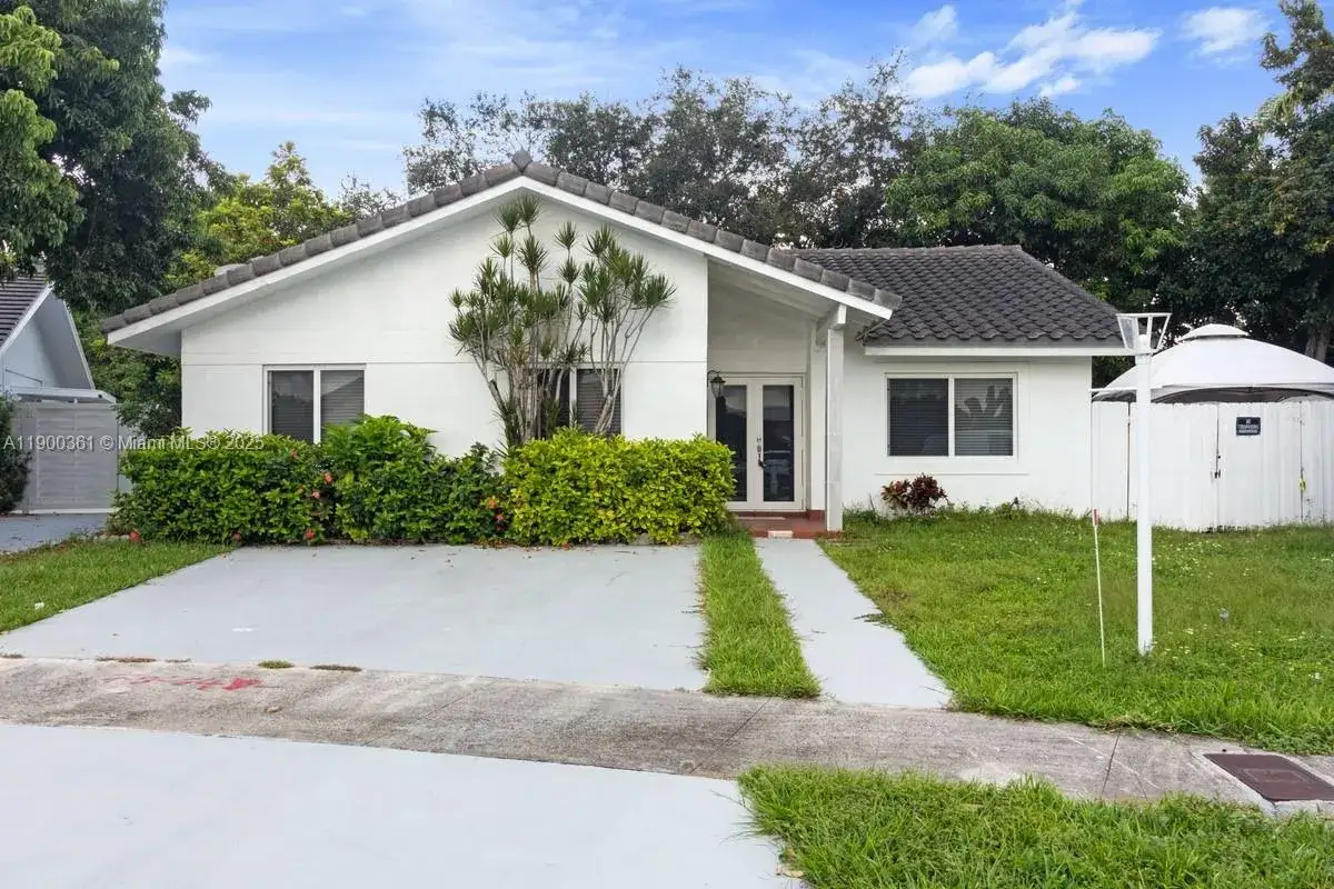 3 bedroom 2 bath Residential Lease for rent at 9617 SW 144th Pl, Miami FL 33186