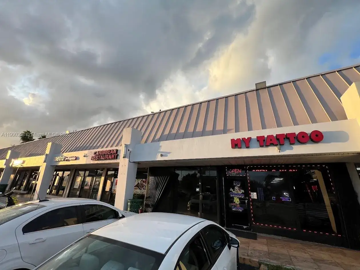 6111 Hollywood Blvd, Hollywood FL 33024
