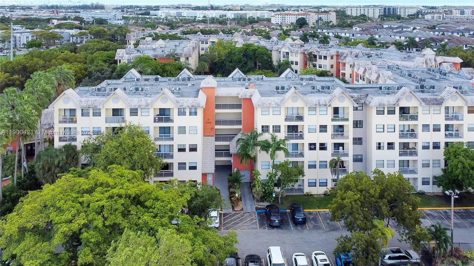 1 bedroom 1 bath Residential for sale at 8160 Geneva Ct # 314, Doral FL 33166