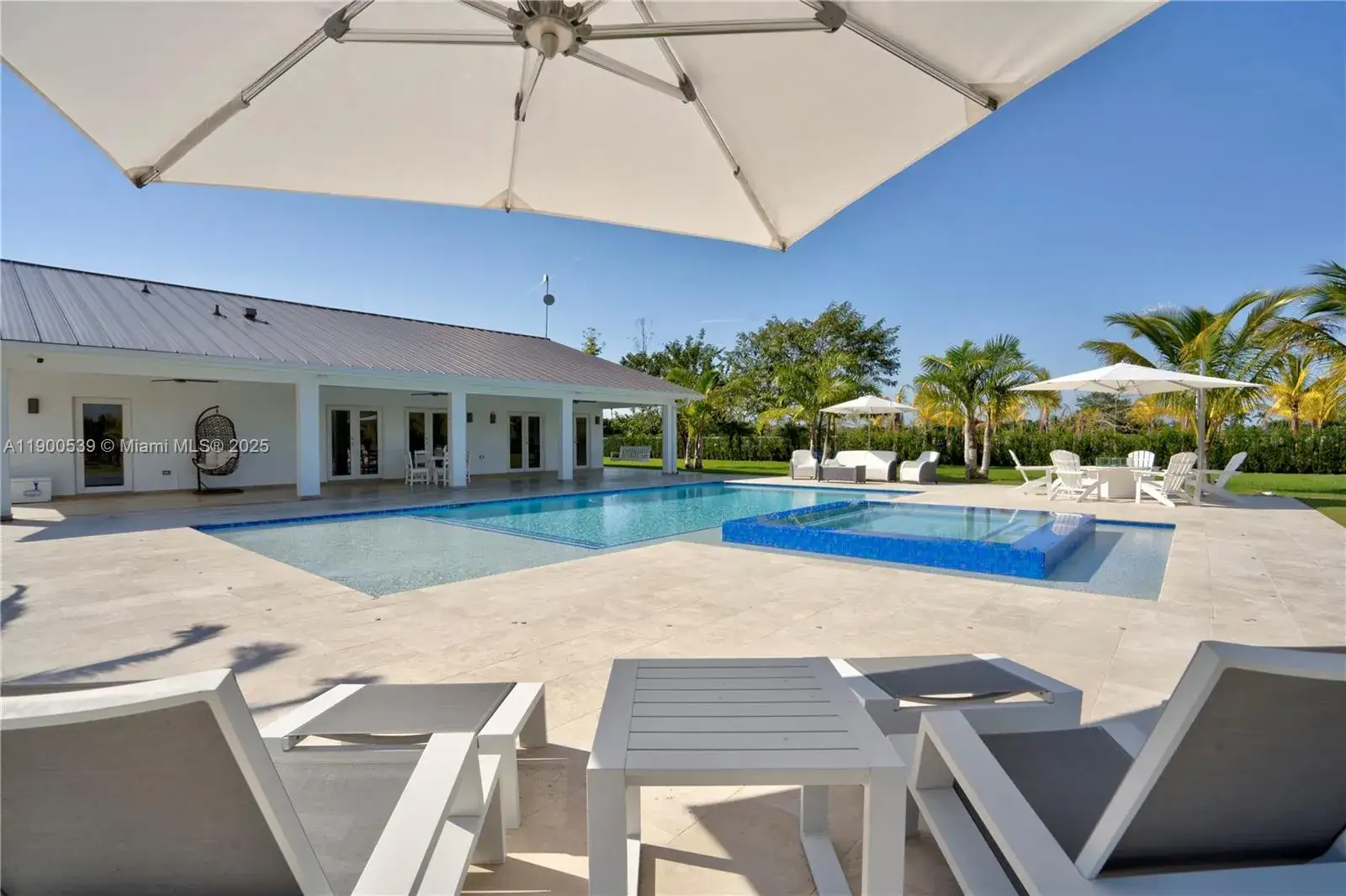 5 bedroom 4 bath Residential for sale at 20407 SW 226th St, Miami FL 33170