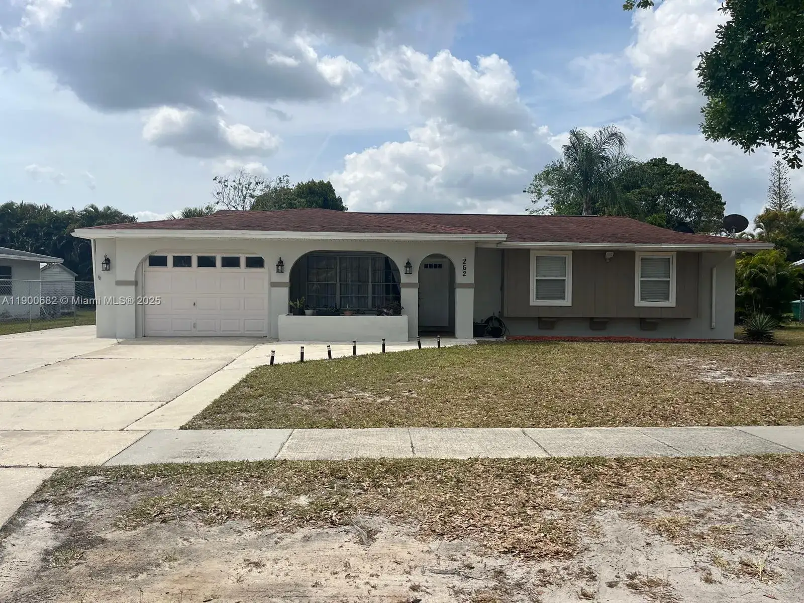 3 bedroom 2 bath Residential for sale at 262 NE Floresta Dr, Port St. Lucie FL 34983