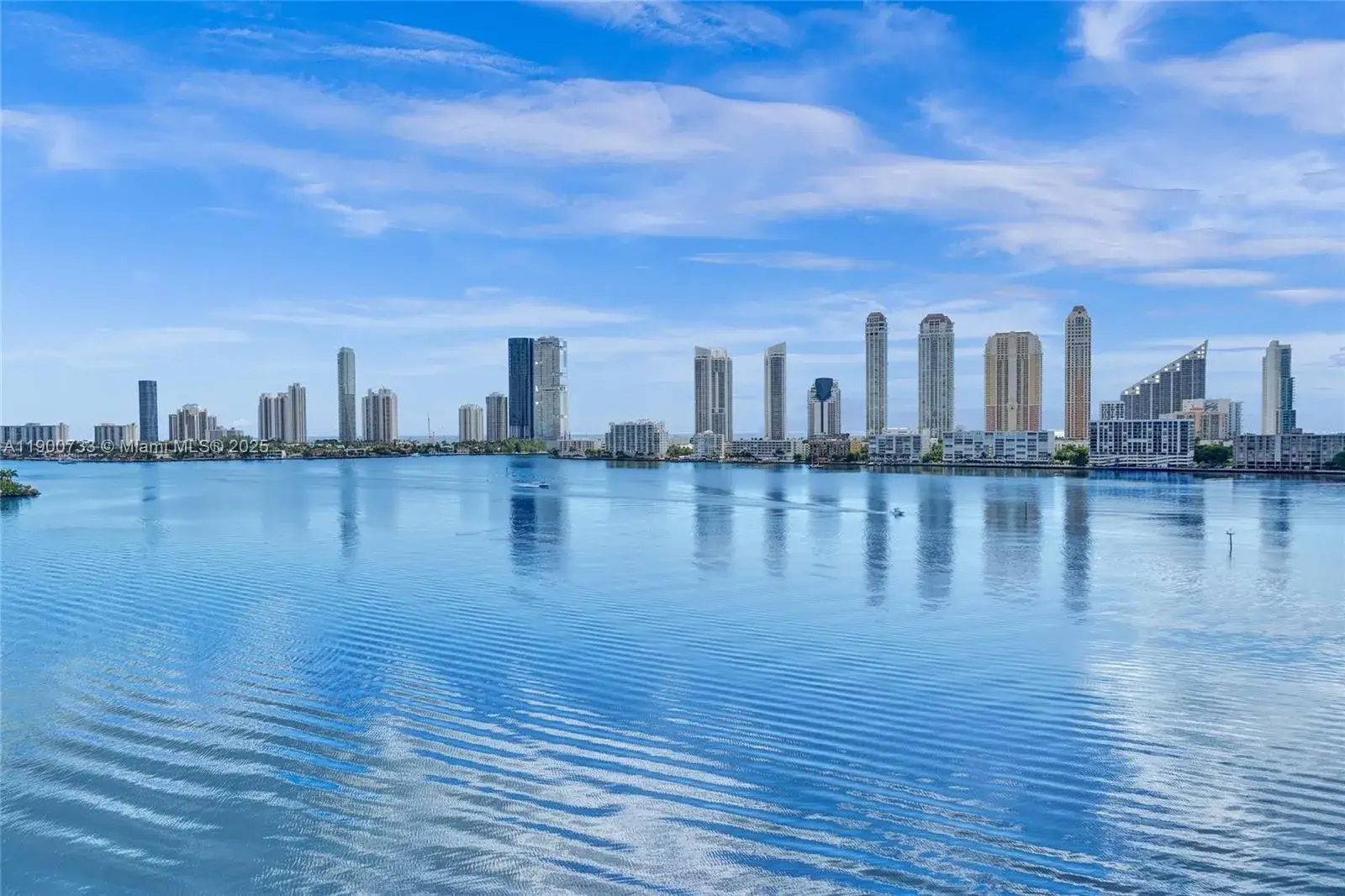 2 bedroom 2 bath Residential for sale at 3000 Island Blvd # 1106, Aventura FL 33160