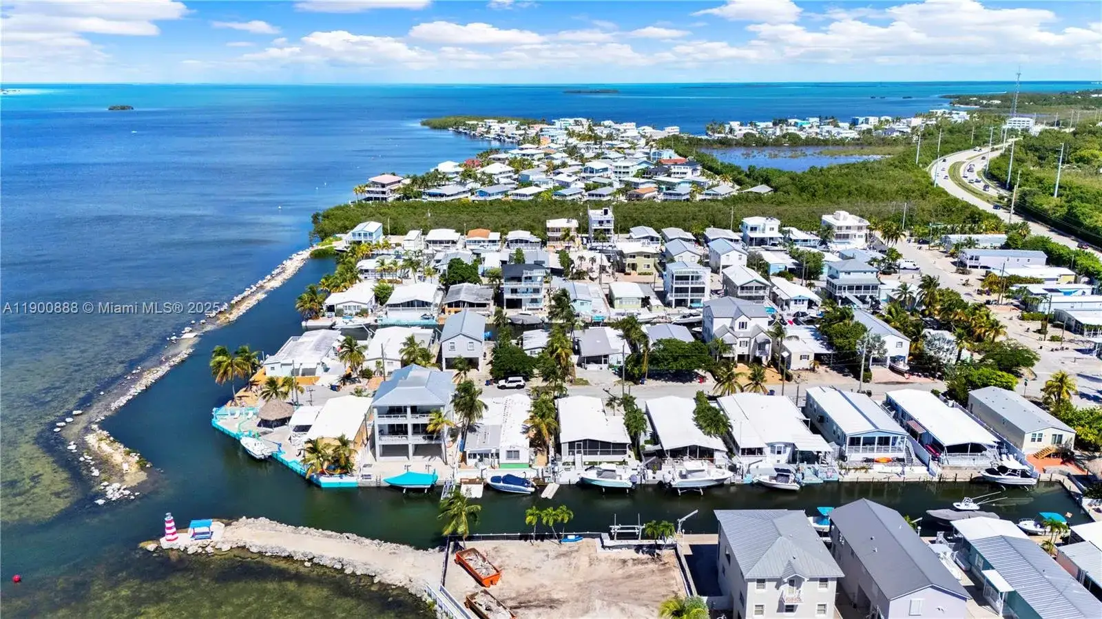 2 bedroom 2 bath Residential for sale at 124 Valjean Ln, Tavernier FL 33070