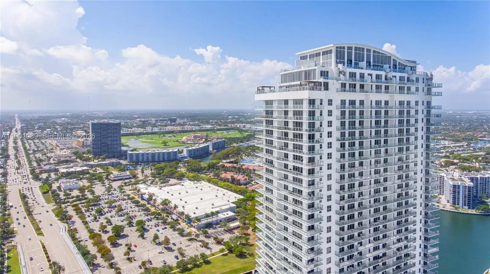 2 bedroom 2 bath Residential for sale at 4010 S Ocean Dr # R1709, Hollywood FL 33019