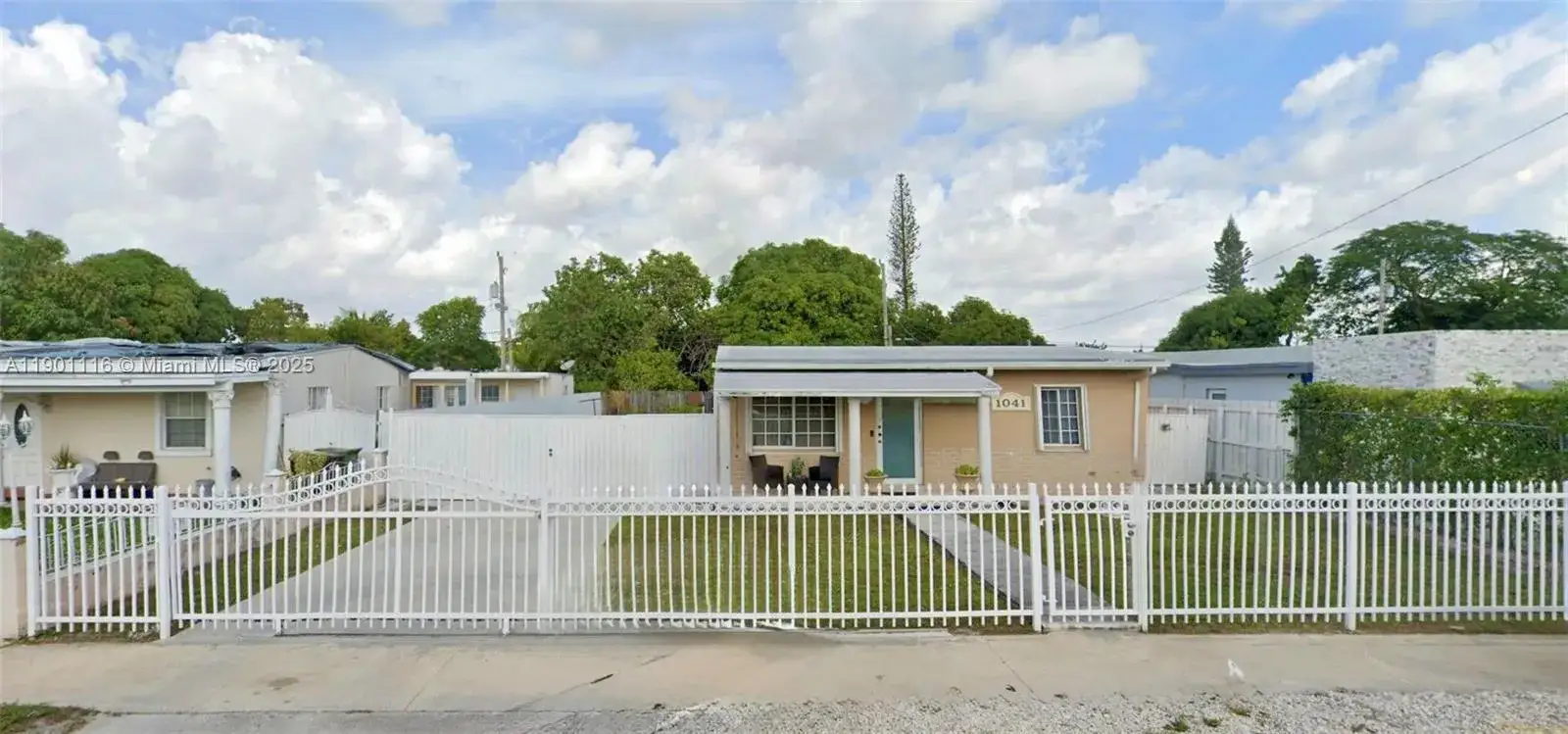 2 bedroom 1 bath Residential for sale at 1041 E 19th St, Hialeah FL 33013