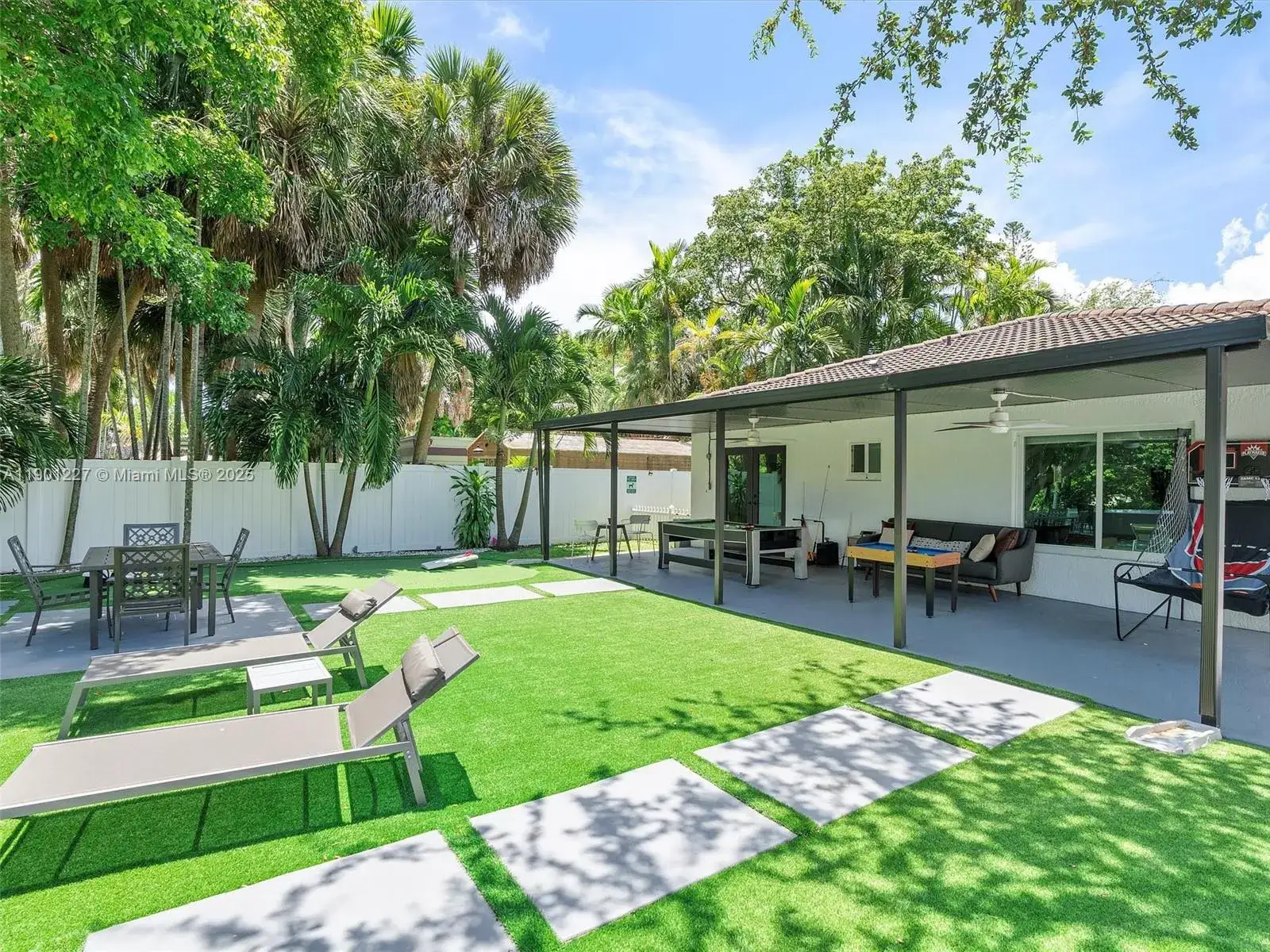 3 bedroom 2 bath Residential for sale at 11843 W Biscayne Canal Rd, Miami FL 33161
