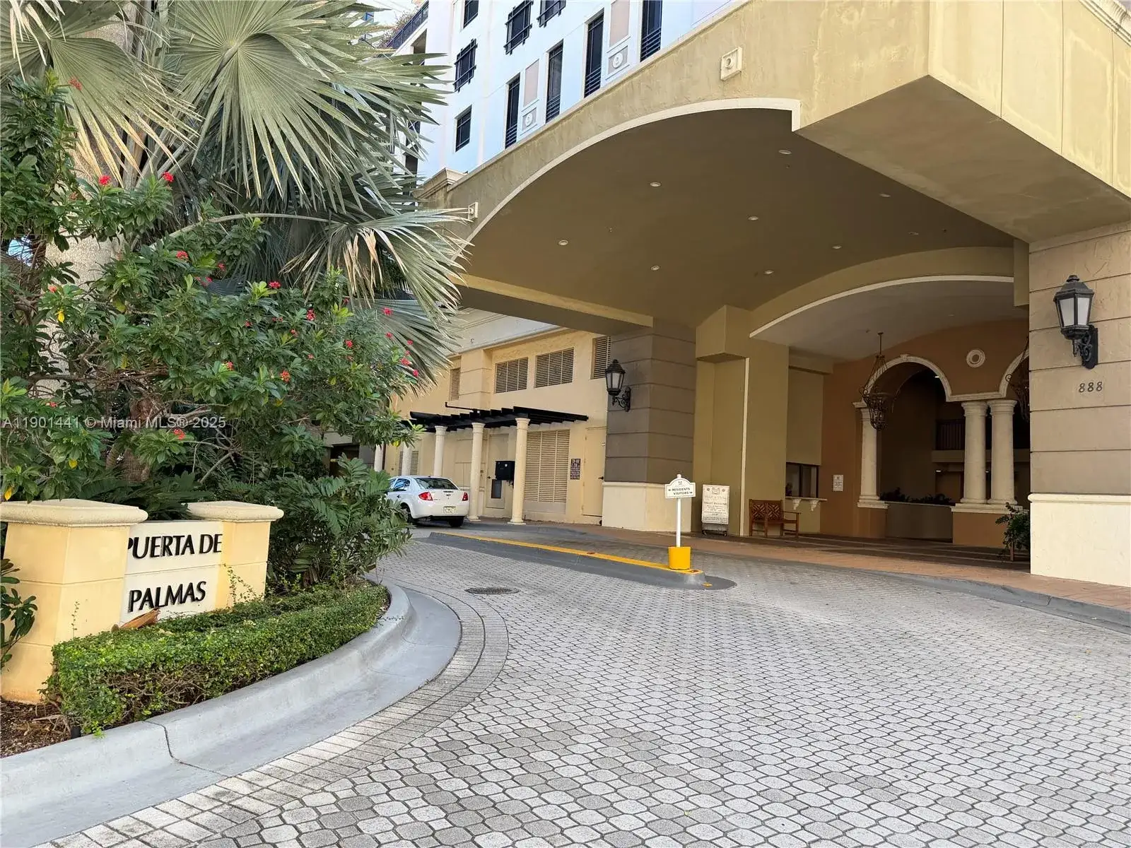 2 bedroom 2 bath Residential for sale at 888 S Douglas Rd # 917, Coral Gables FL 33134