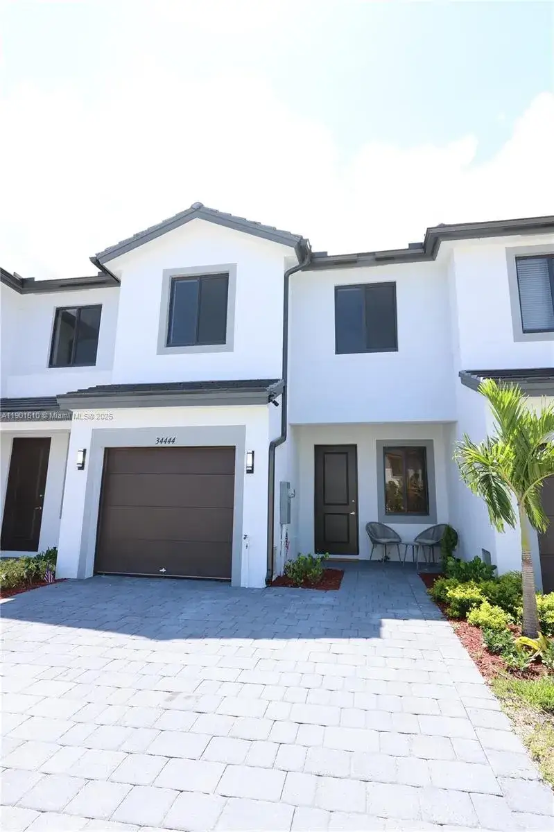 4 bedroom 2 bath Residential for sale at 18983 SW 345th Ter, Homestead FL 33034