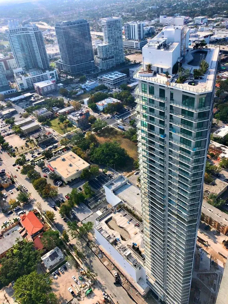 1 bedroom 1 bath Residential Lease for rent at 501 NE 31st St # 2107, Miami FL 33137