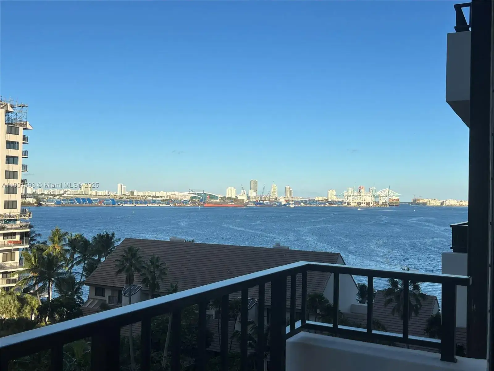 2 bedroom 2 bath Residential for sale at 520 Brickell Key Dr # A900, Miami FL 33131