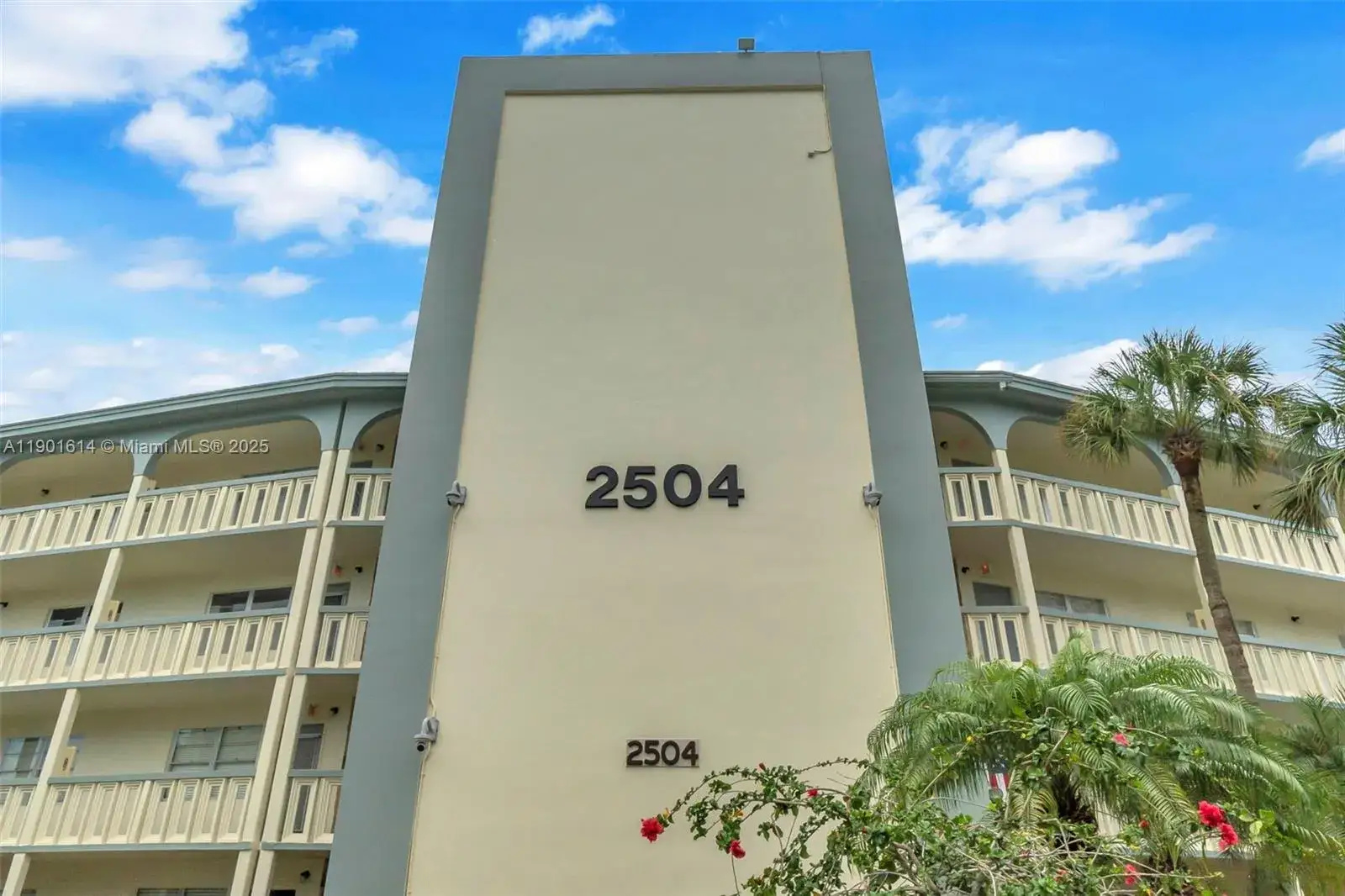2 bedroom 2 bath Residential for sale at 2504 Antigua Ter # L4, Coconut Creek FL 33066