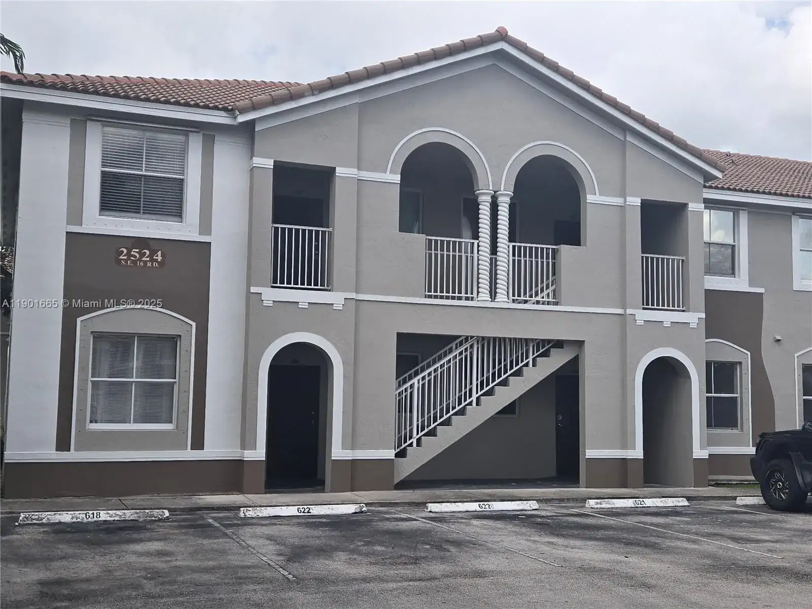 3 bedroom 2 bath Residential Lease for rent at 2731 SE 17th Ave # 100, Homestead FL 33035