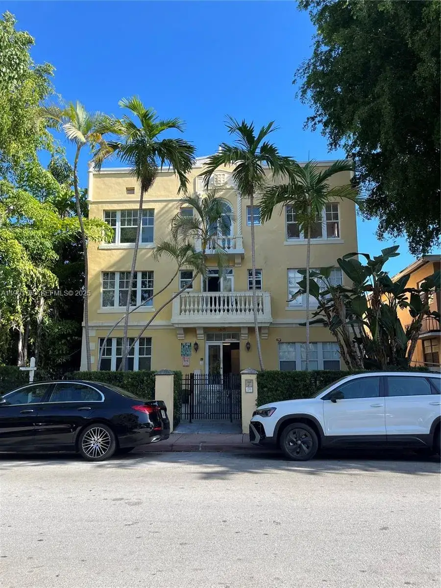 2 bedroom 2 bath Residential Lease for rent at 1615 Pennsylvania Ave # 23, Miami Beach FL 33139