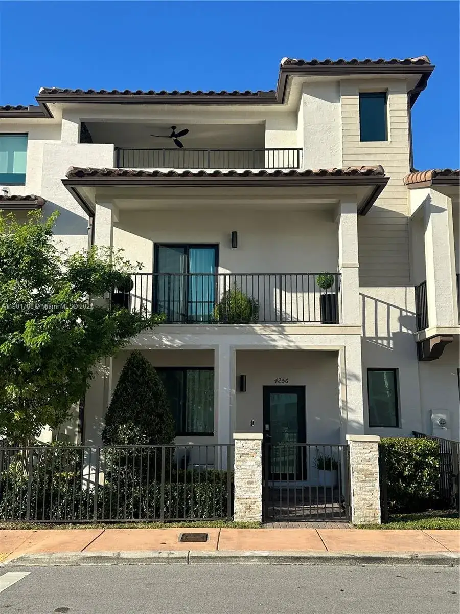 3 bedroom 2 bath Residential for sale at 4256 NW 83rd Ave, Doral FL 33166