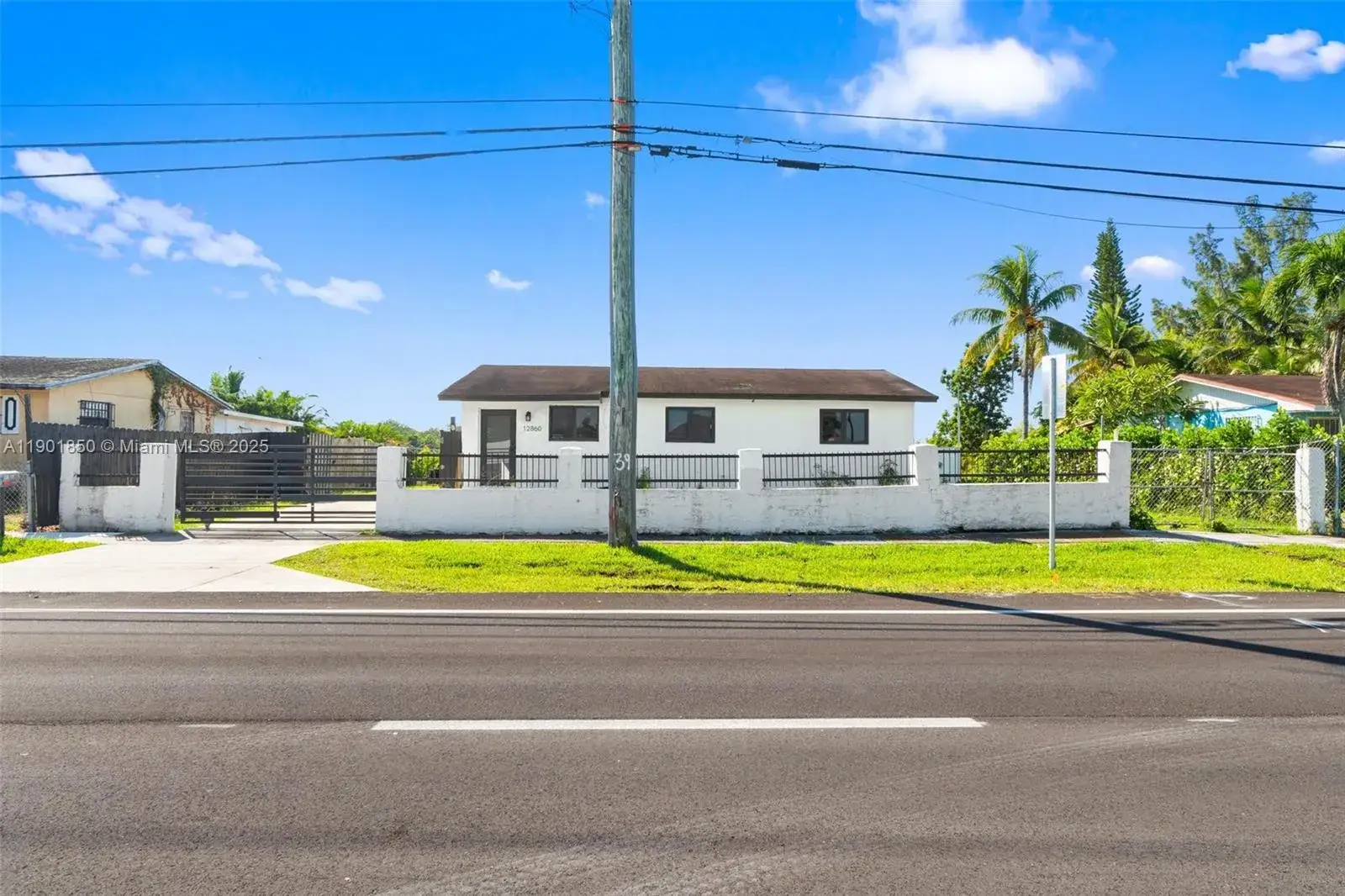 3 bedroom 2 bath Residential for sale at 12860 SW 268th St, Homestead FL 33032