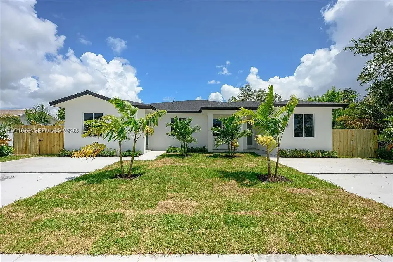 3 bedroom 2 bath Residential Lease for rent at 10745 SW 217th ST # A, Miami FL 33170