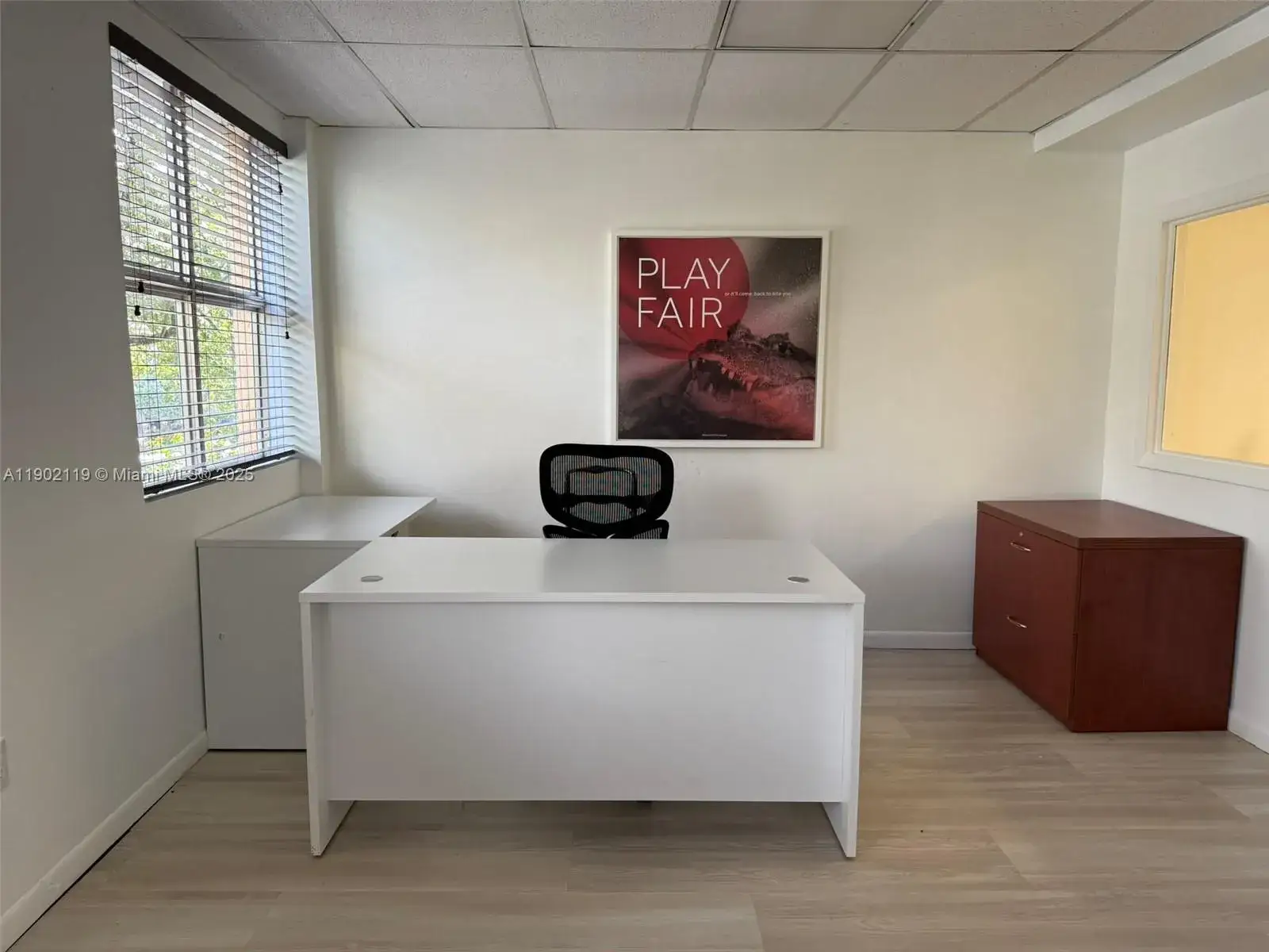 Commercial Sale for sale at 220 Miracle Mile # B216, Coral Gables FL 33134