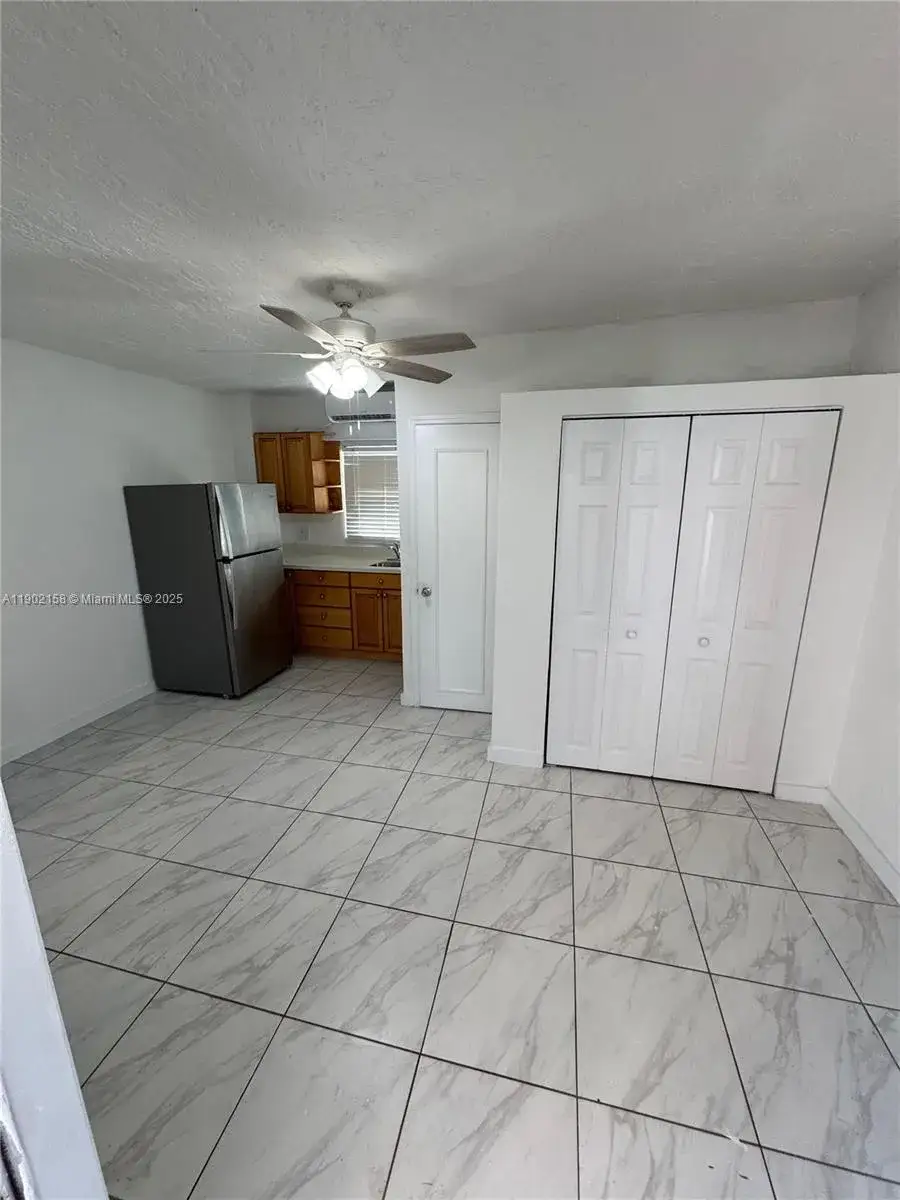 1 bedroom 1 bath Residential Lease for rent at 28835 SW 162nd Ave # 2, Homestead FL 33033