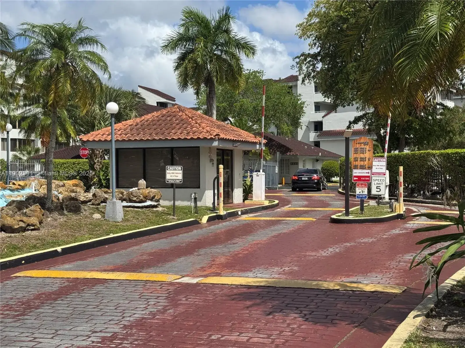 2 bedroom 2 bath Residential for sale at 8255 SW 152nd Ave # 410, Miami FL 33193