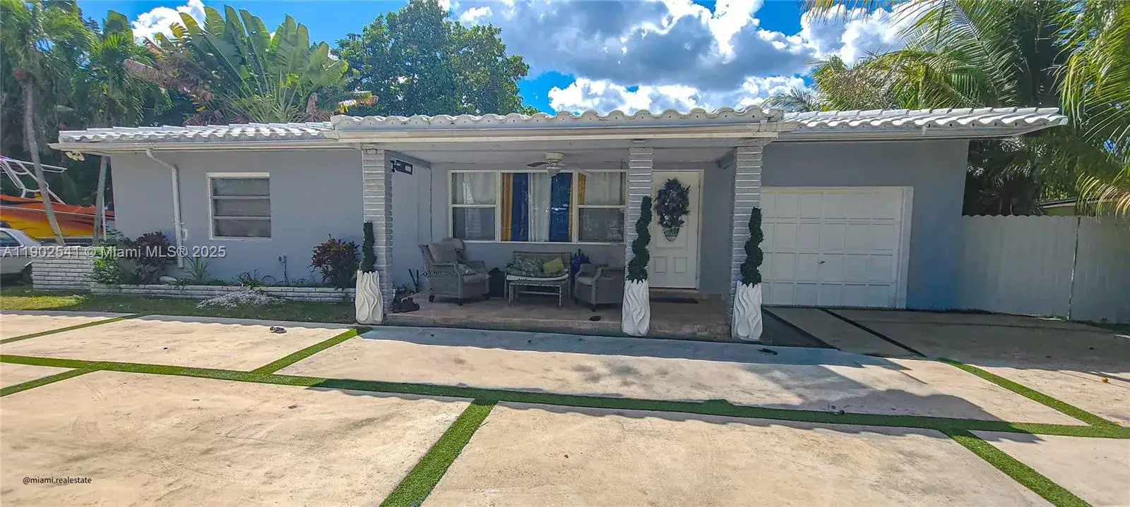 3 bedroom 2 bath Residential for sale at 232 NE 160th St, Miami FL 33162