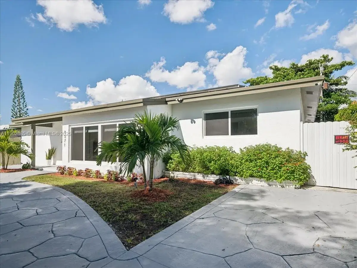 4 bedroom 3 bath Residential for sale at 9371 Martinique Dr, Cutler Bay FL 33189