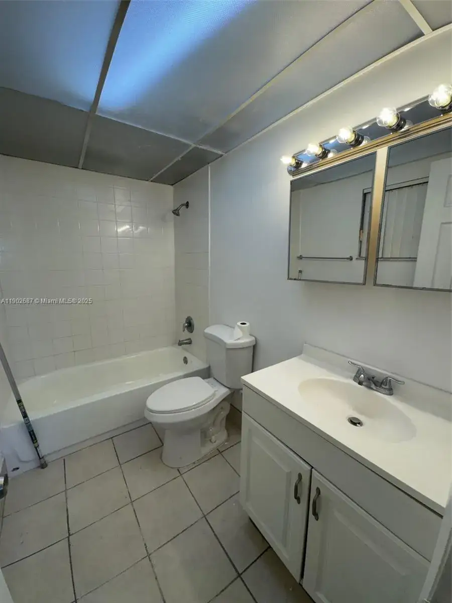 2 bedroom 2 bath Residential Lease for rent at 1503 NW 207th St # 141, Miami Gardens FL 33169