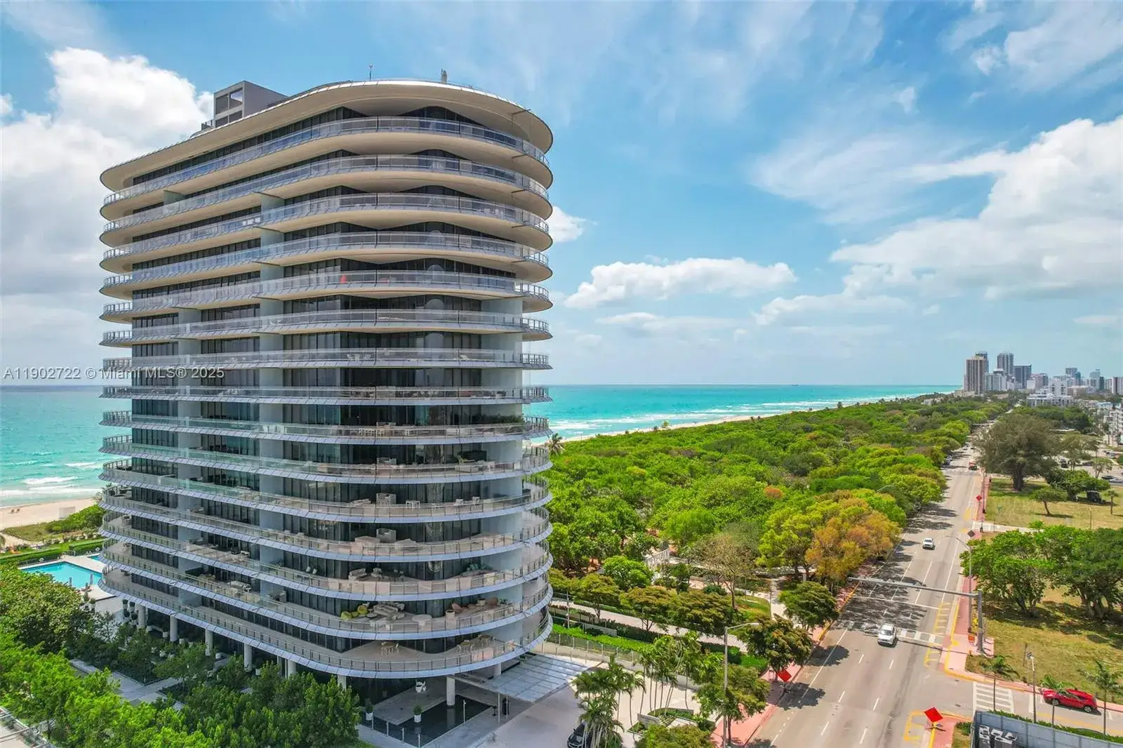 2 bedroom 2 bath Residential for sale at 8701 Collins Ave # 904, Miami Beach FL 33154