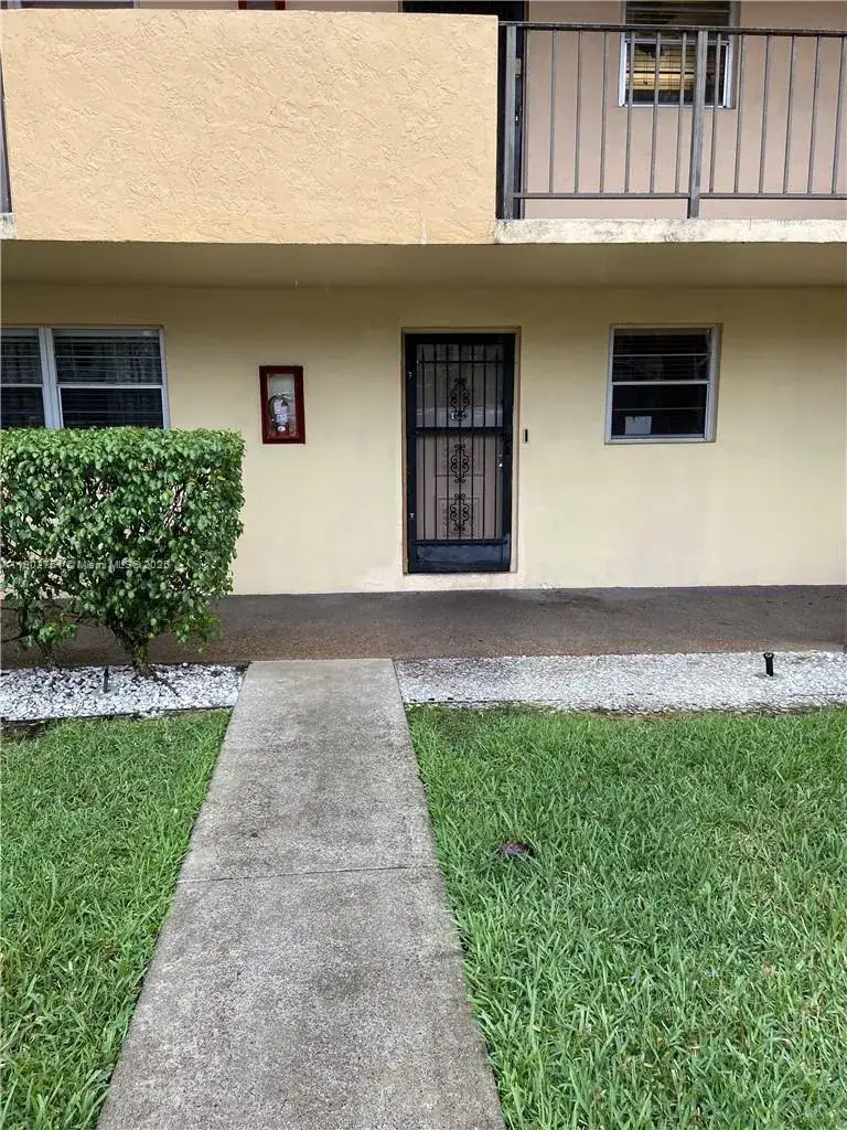 2 bedroom 2 bath Residential for sale at 3955 N Nob Hill Rd # 101, Sunrise FL 33351