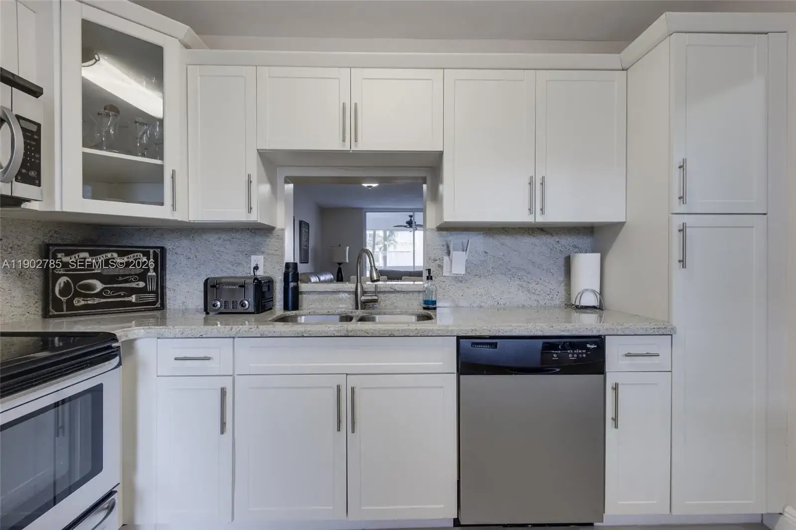 2 bedroom 2 bath Residential for sale at 420 NE 12th Ave # 208, Hallandale Beach FL 33009