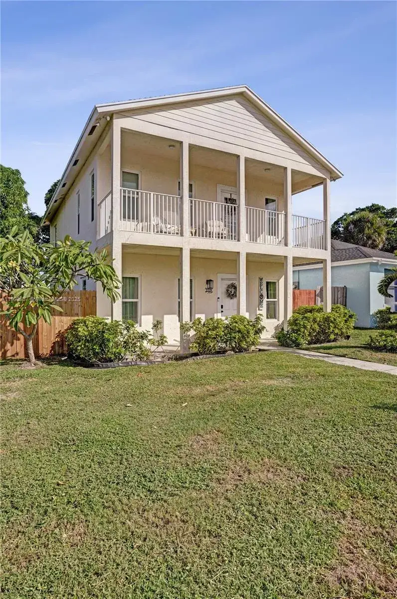 4 bedroom 3 bath Residential for sale at 1129 10th St, West Palm Beach FL 33401