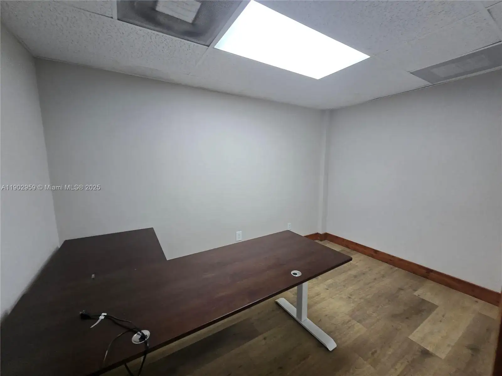 Commercial Sale for sale at 3580 NW 32nd St, Miami FL 33142