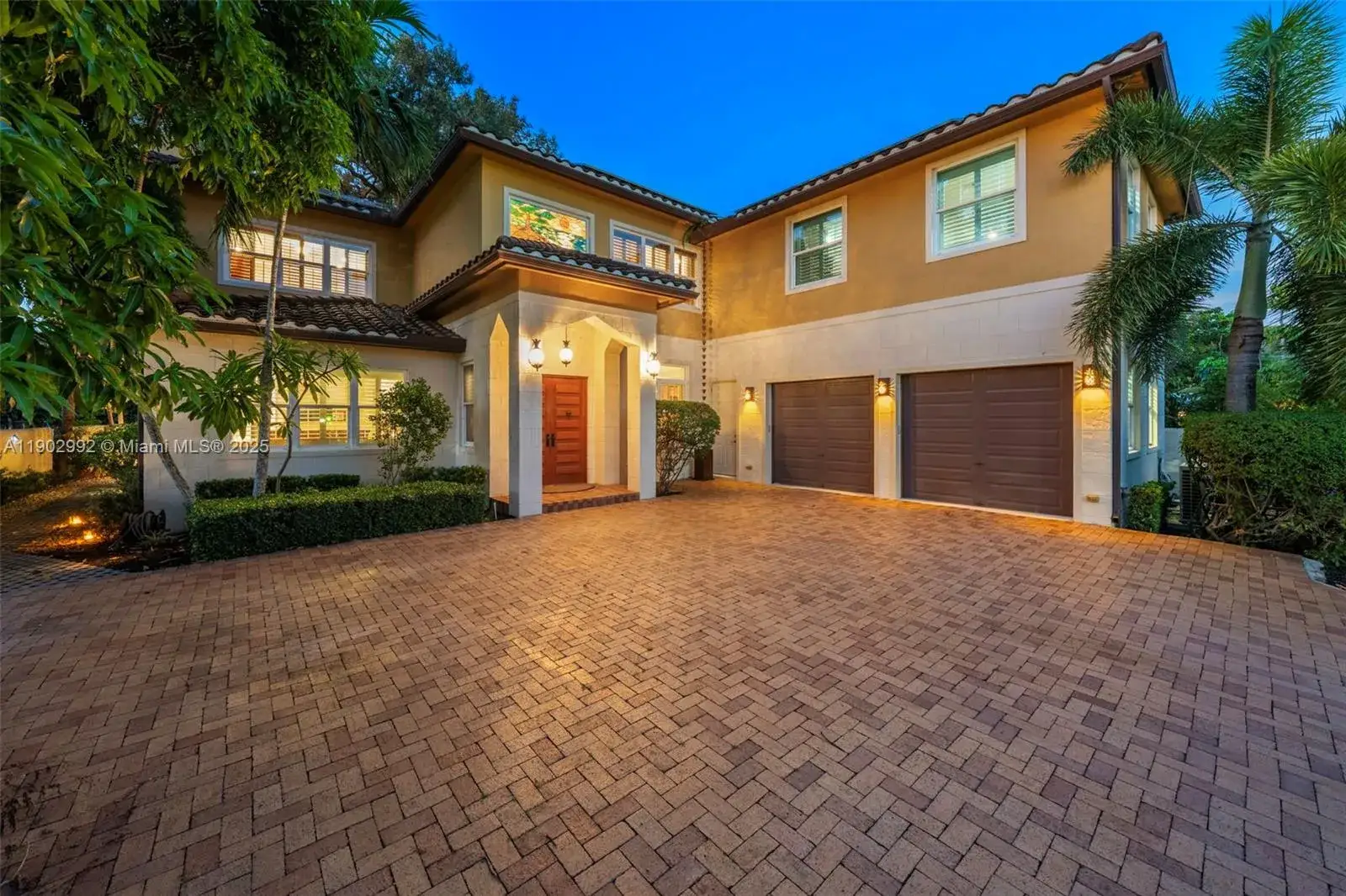 4 bedroom 5 bath Residential for sale at 1115 SW 5th Pl, Fort Lauderdale FL 33312