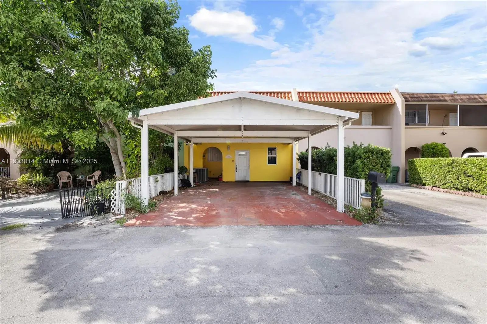 2 bedroom 2 bath Residential for sale at 7144 W 2nd Ln, Hialeah FL 33014