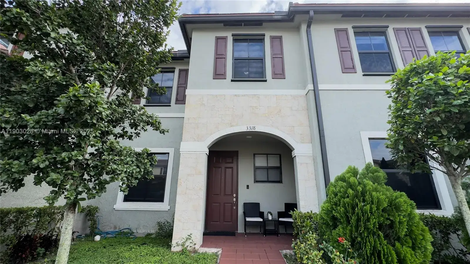 3 bedroom 2 bath Residential for sale at 3318 W 106th Ter, Hialeah FL 33018