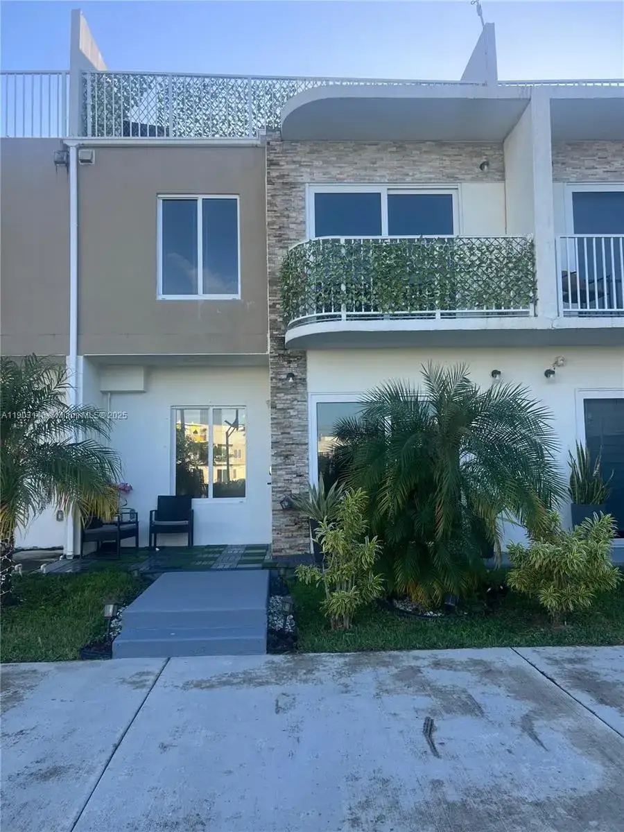 4 bedroom 3 bath Residential for sale at 25896 SW 139th Ct, Homestead FL 33032