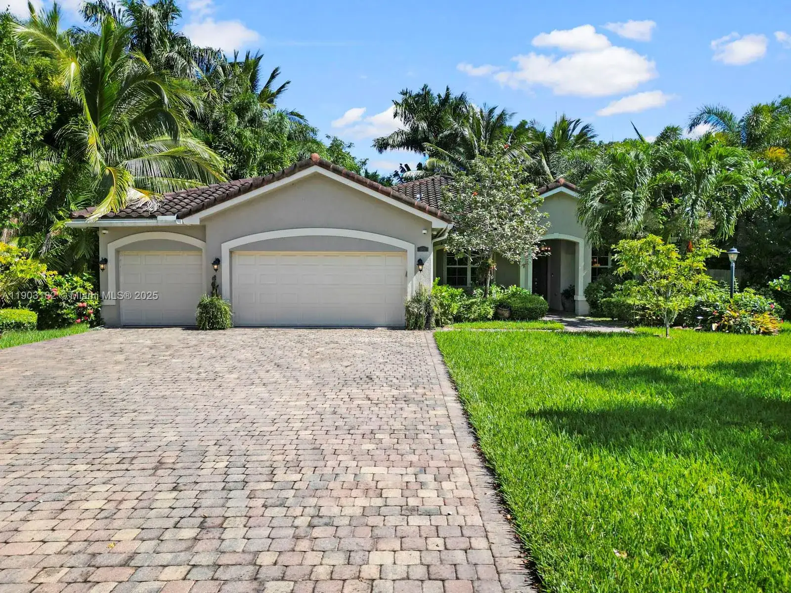 4 bedroom 2 bath Residential for sale at 2101 NW 15th Ter, Homestead FL 33030