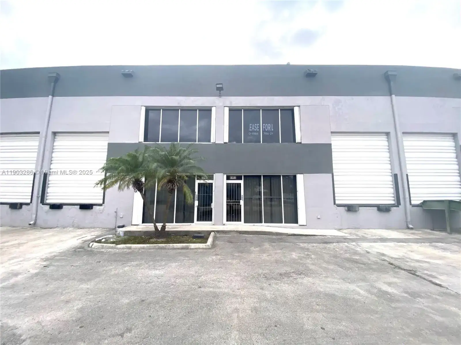 Commercial Sale for sale at 8202 NW 70th St # 6994, Medley FL 33195
