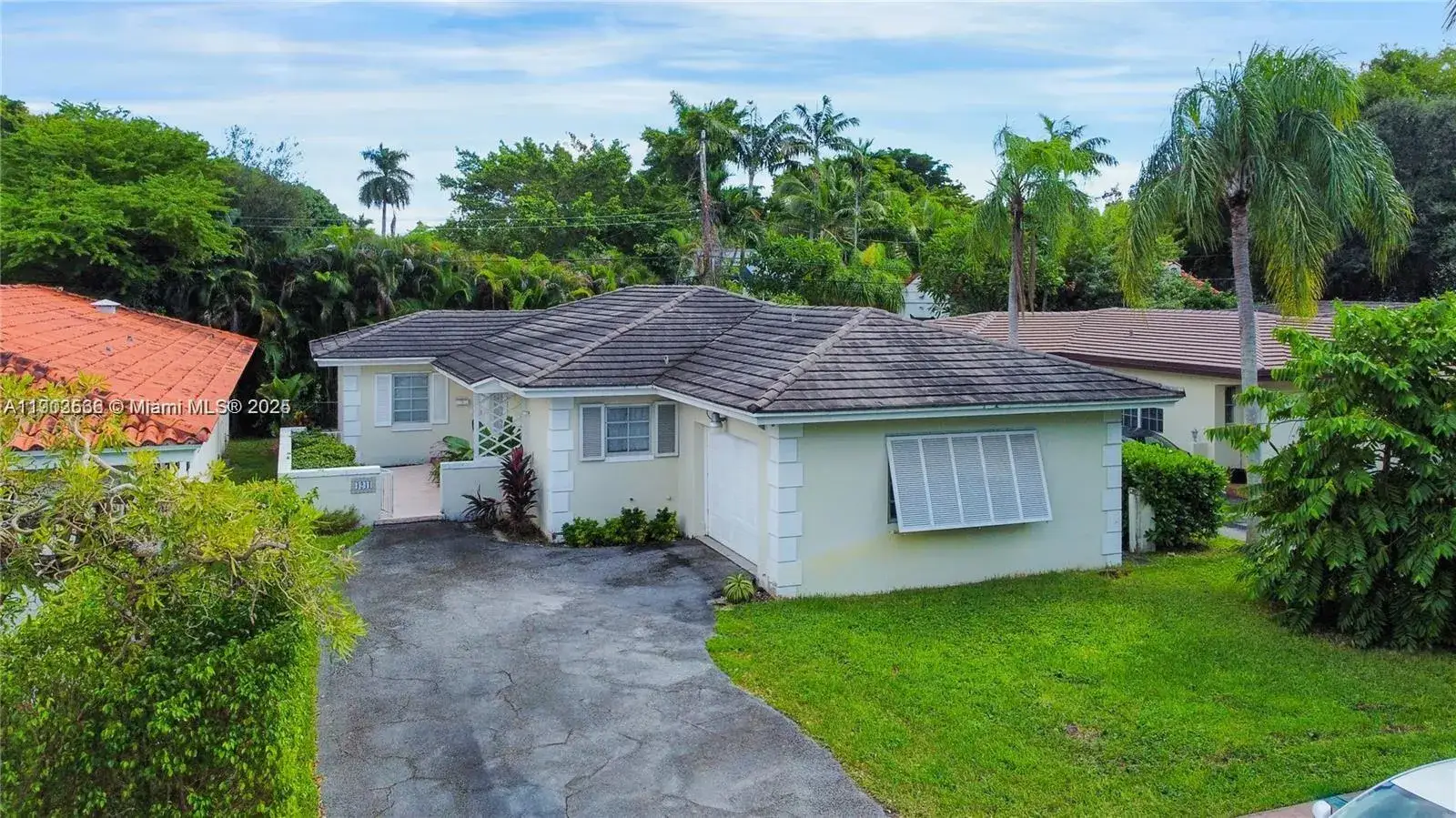 3 bedroom 2 bath Residential for sale at 4241 Red Rd, Coral Gables FL 33134
