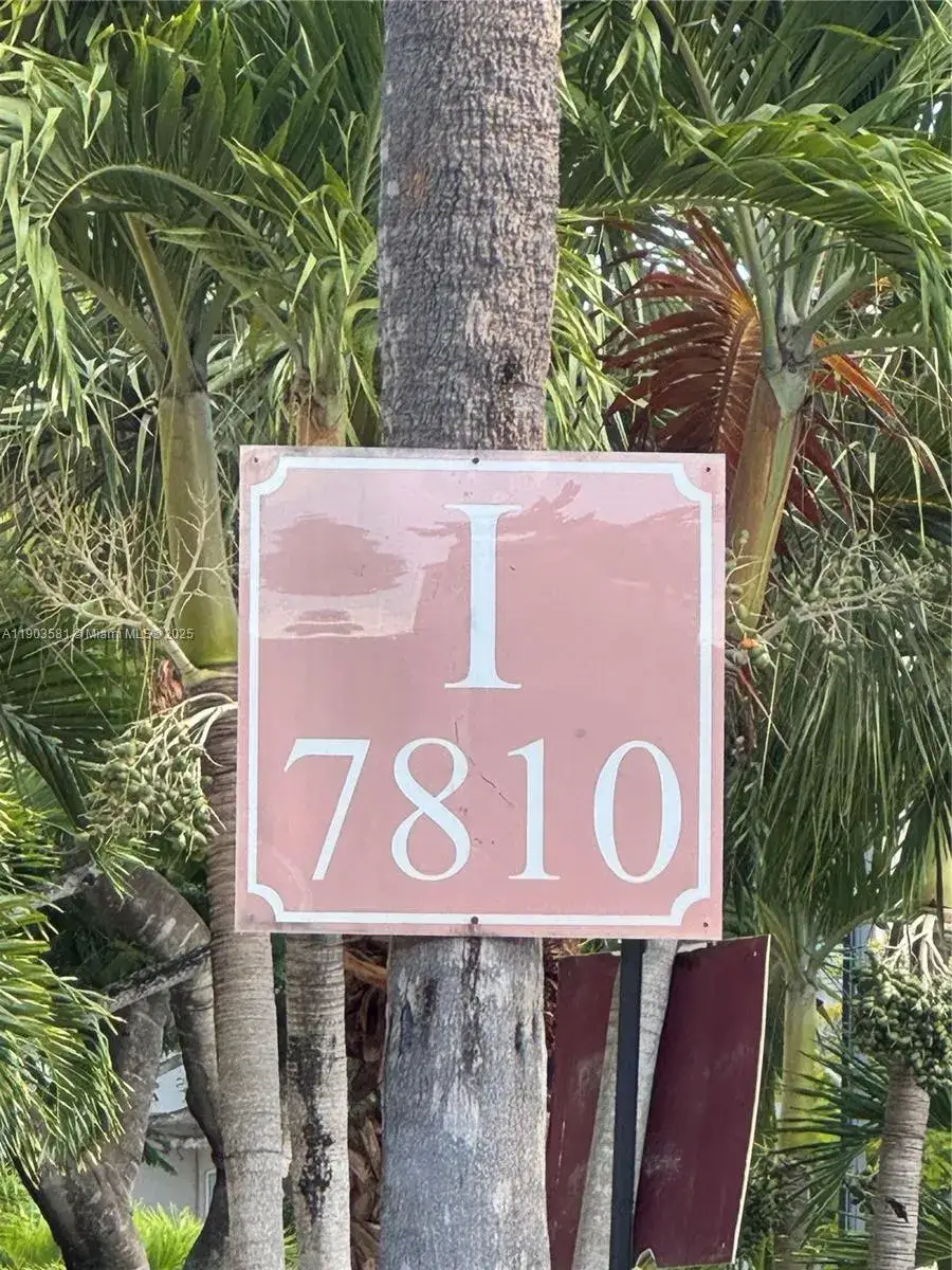 2 bedroom 1 bath Residential Lease for rent at 7810 Camino Real # 104, Miami FL 33143