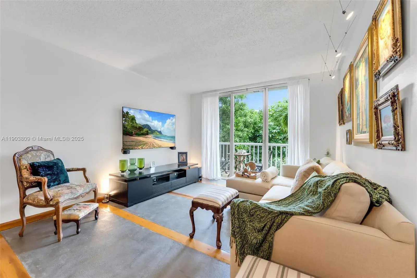2 bedroom 1 bath Residential for sale at 3661 SW 9th Ter # 207, Miami FL 33135