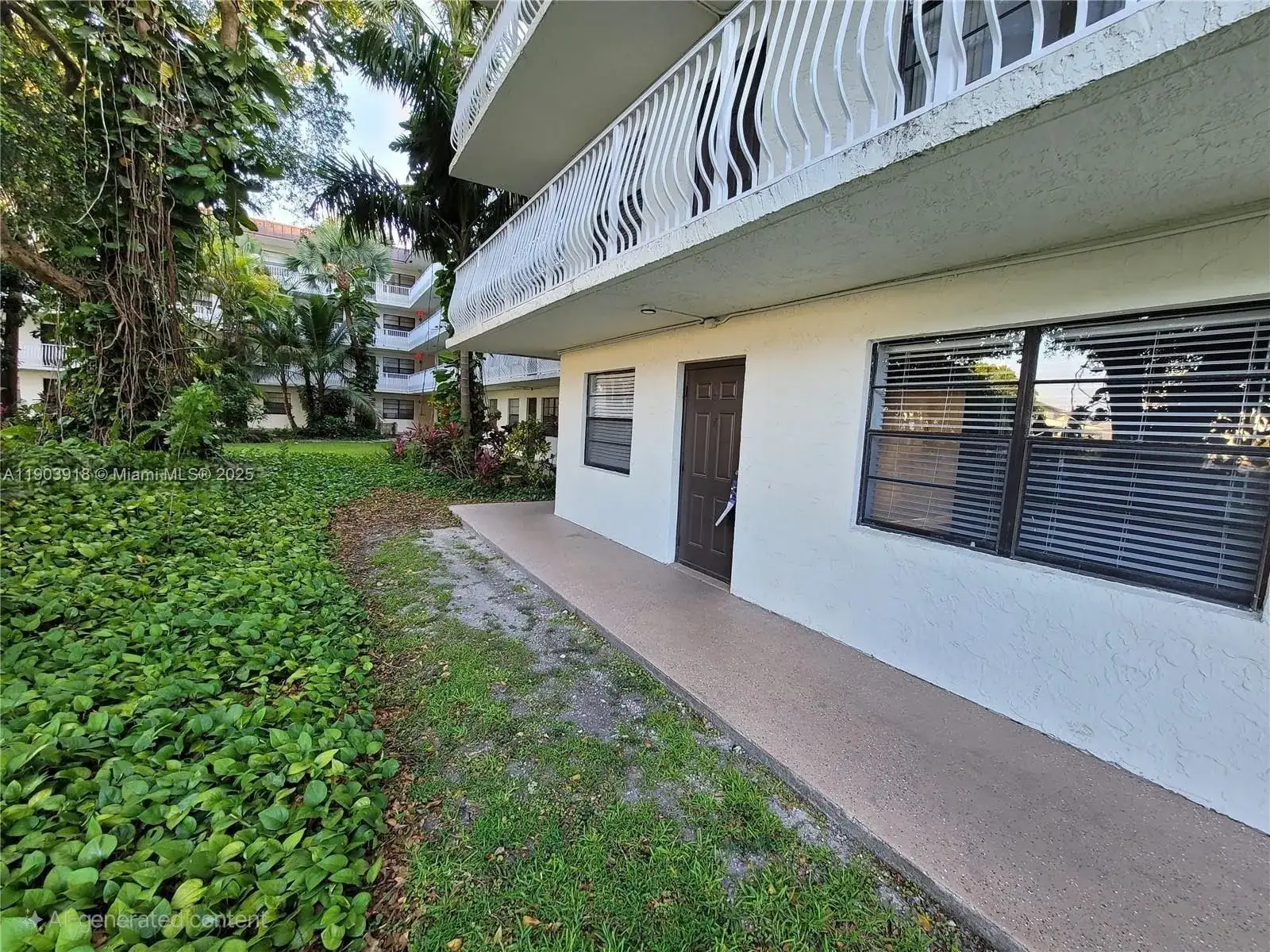 2 bedroom 2 bath Residential Lease for rent at 500 NE 2nd St # 117, Dania Beach FL 33004