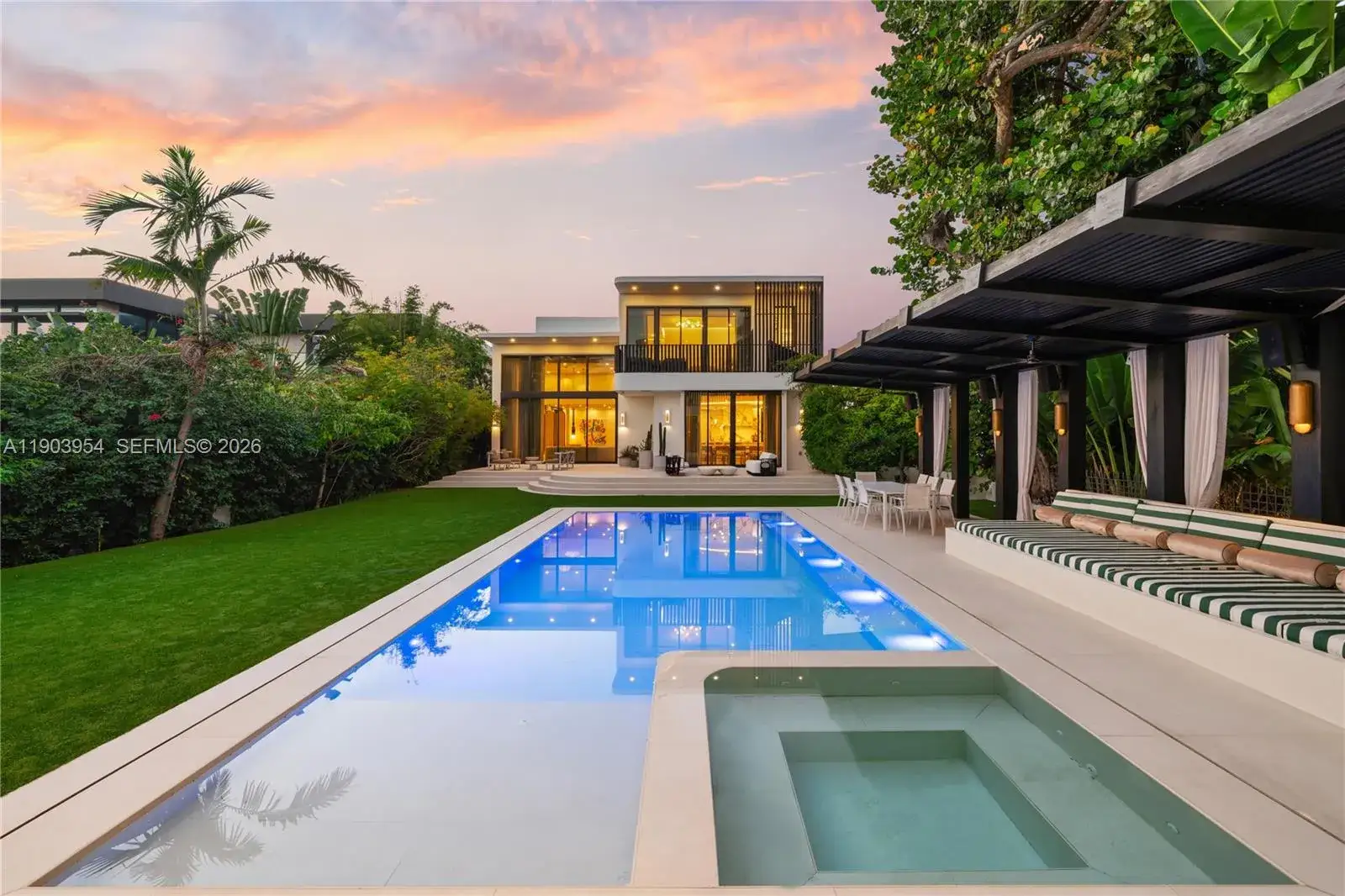 8 bedroom 8 bath Residential for sale at 2053 N Bay Rd, Miami Beach FL 33140